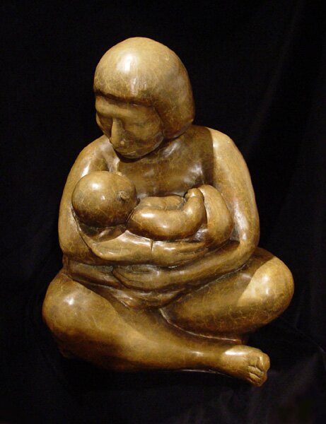 "Madre Mia" - Women and Child Sculpture by Antonia Gallegos