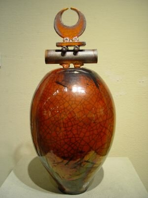 Bob-Smith-BS243-Lidded-Vase