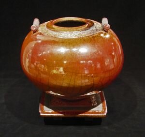 Bob-Smith-Pot-on-Altar